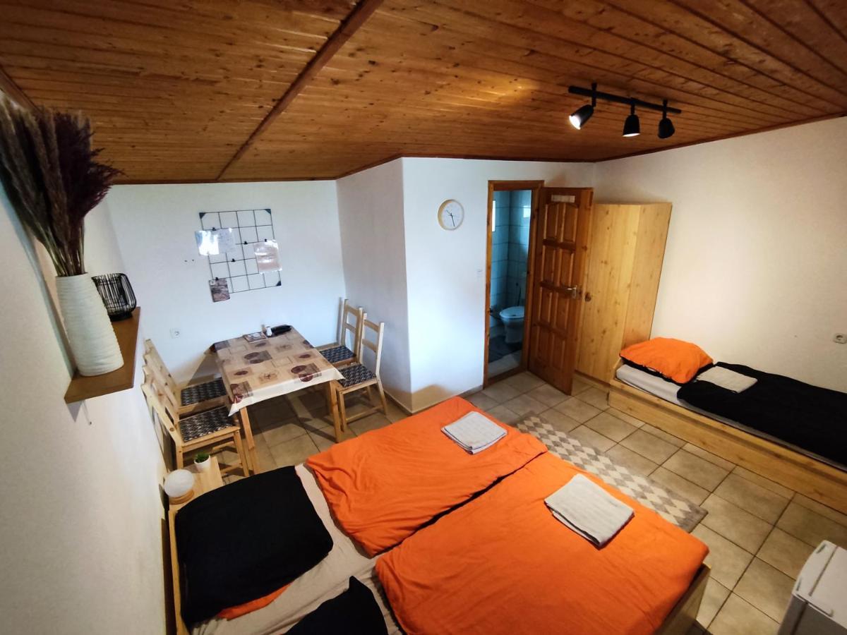 TiszafüredSuello Feszek Apartmanアパートメント エクステリア 写真